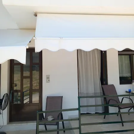 Appartement Maria Magdalini 3 *